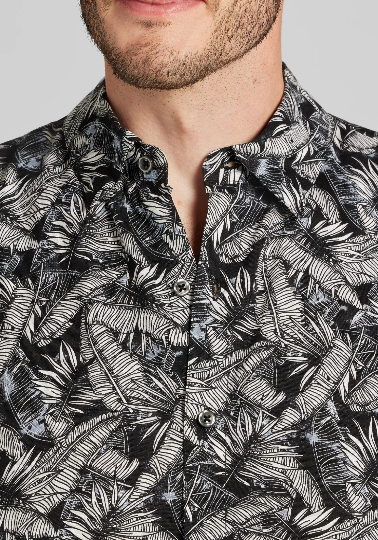 1905 Collection Tailored Fit All Over Palm Leaf Short Sleeve Button Up Hawaiian Shirt CLEARANCE