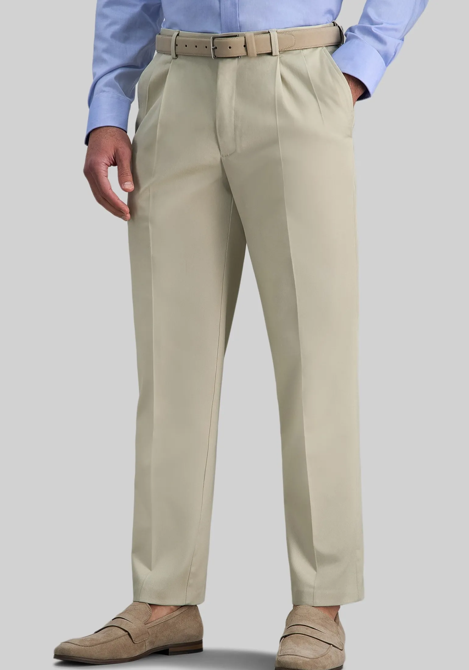 Haggar Classic Fit Iron-Free Premium Pleated Khaki Pants
