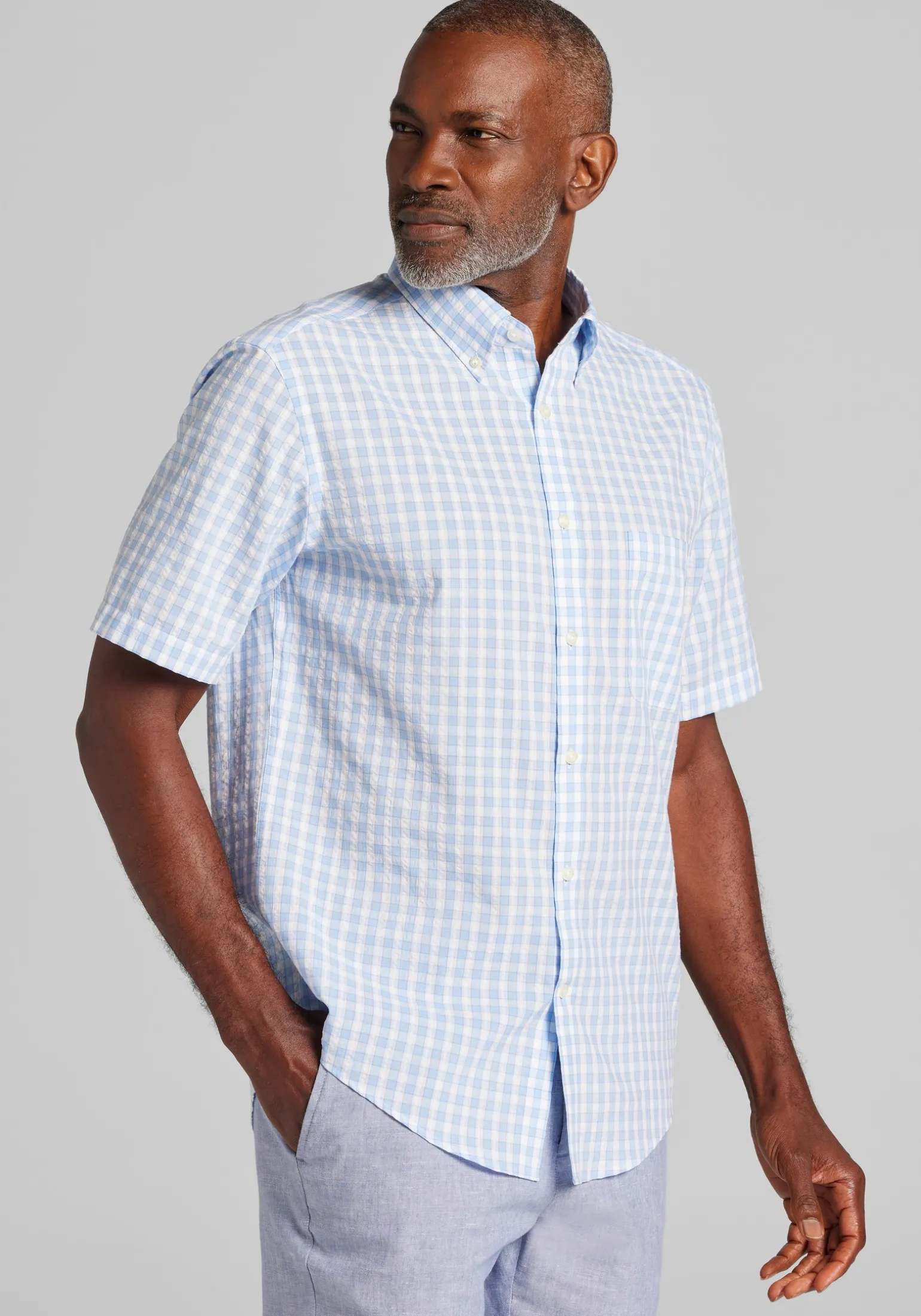 Jos. A. Bank Tailored Fit Buffalo Check Seersucker Short Sleeve Button Up Shirt