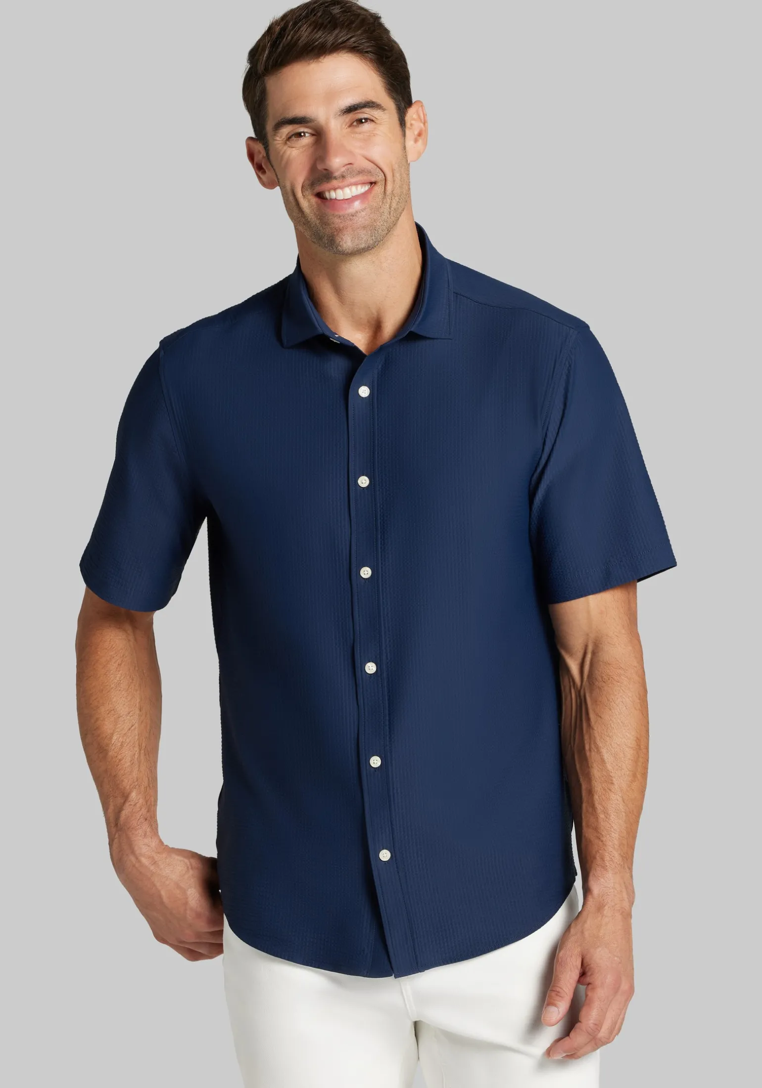 Jos. A. Bank Tailored Fit Seersucker Short Sleeve Button Up Shirt