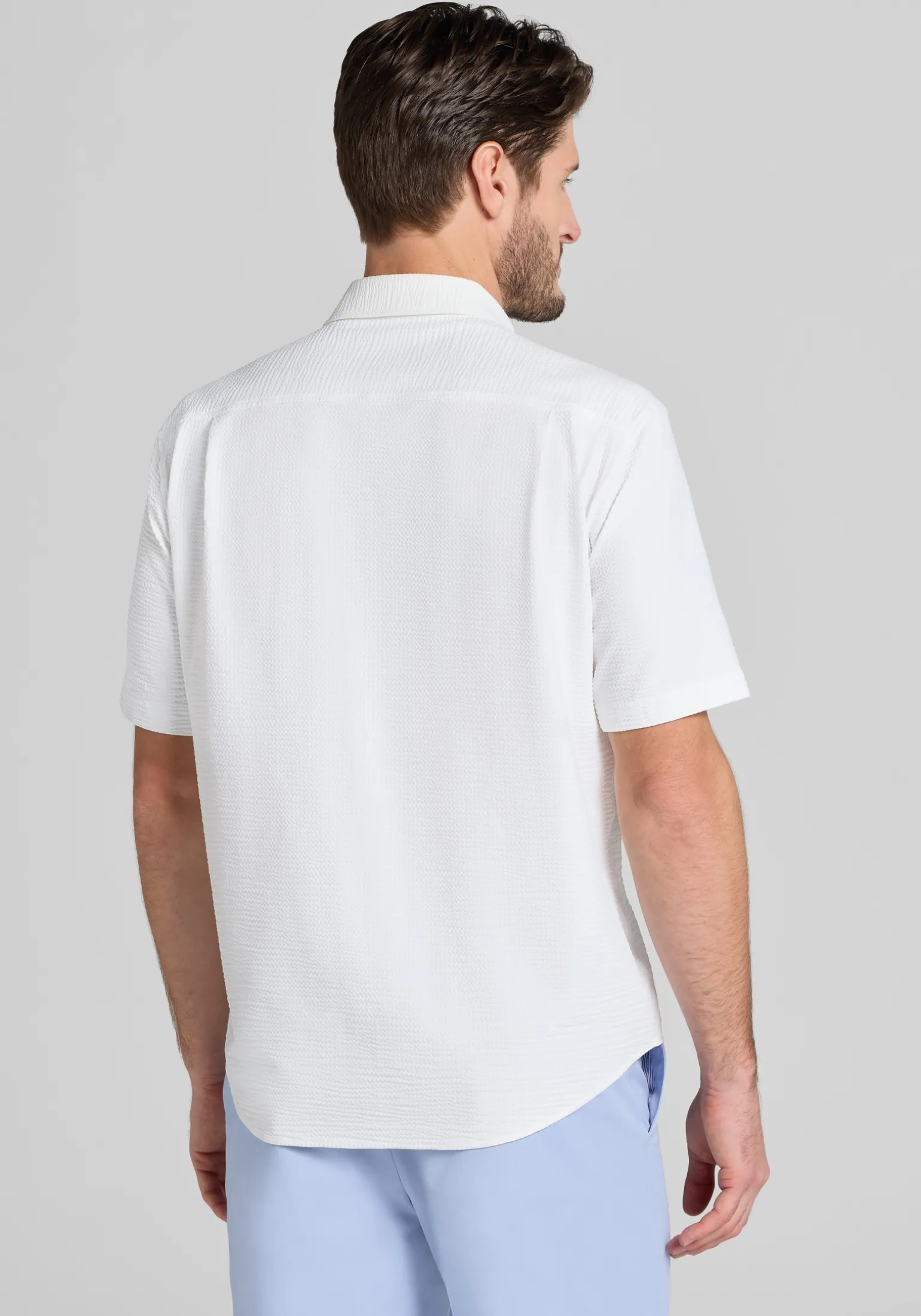 Jos. A. Bank Tailored Fit Seersucker Short Sleeve Button Up Shirt