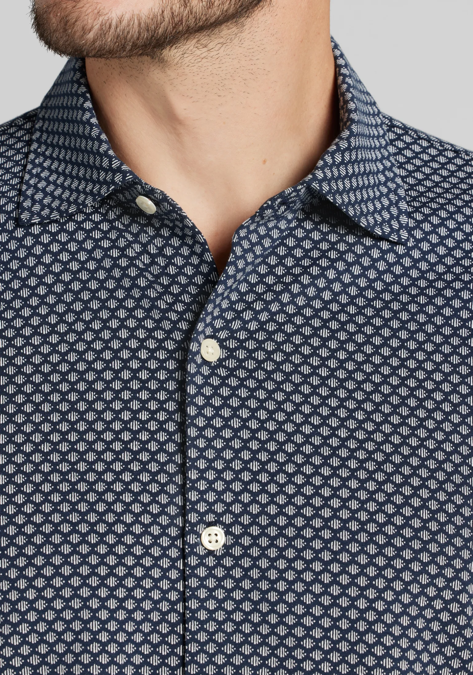 Jos. A. Bank Tailored Fit Small Diamond Short Sleeve Button Up Shirt
