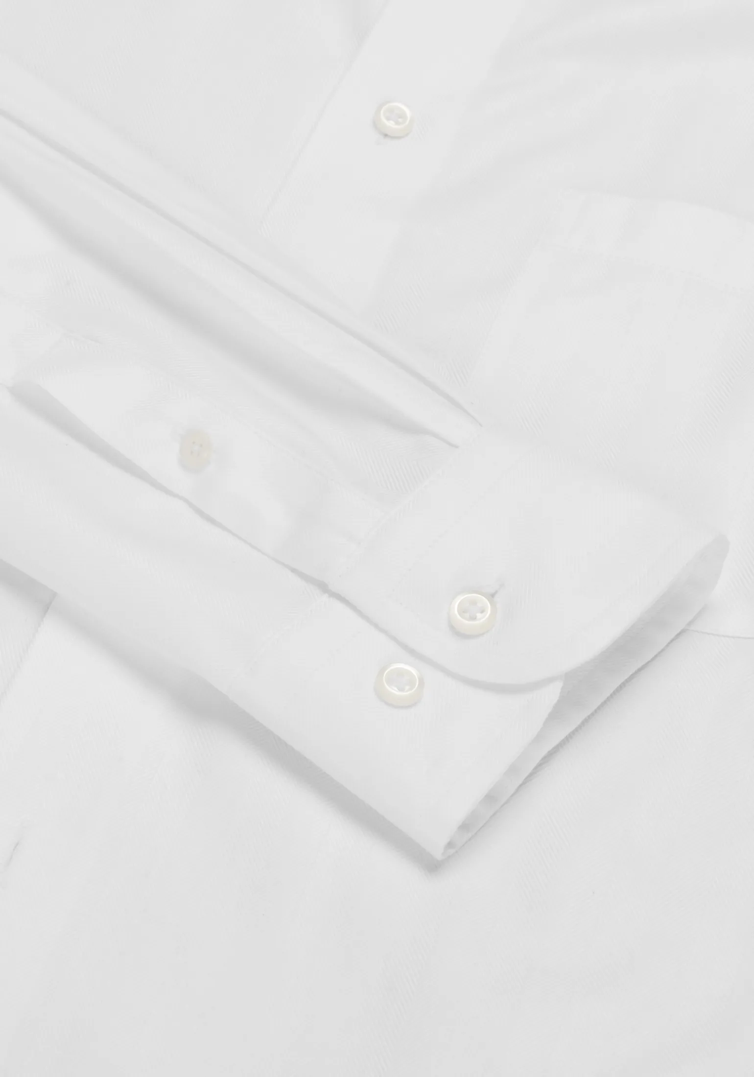 Reserve Collection Tailored Fit Spread Collar Herringbone Dress Shirt