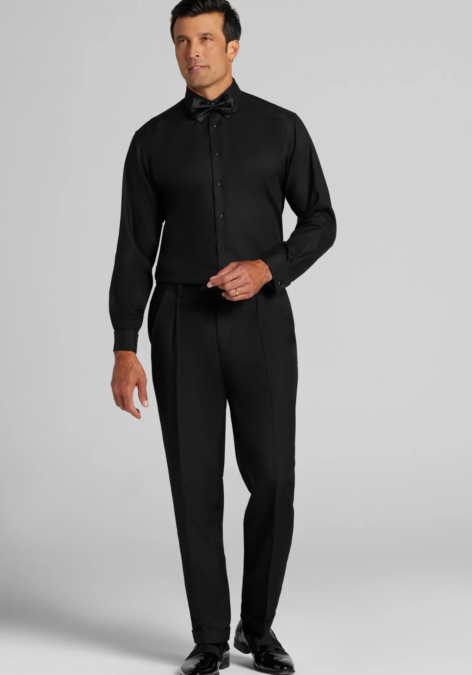 Reserve Collection Tailored Fit Textured Formal Dress Shirt
