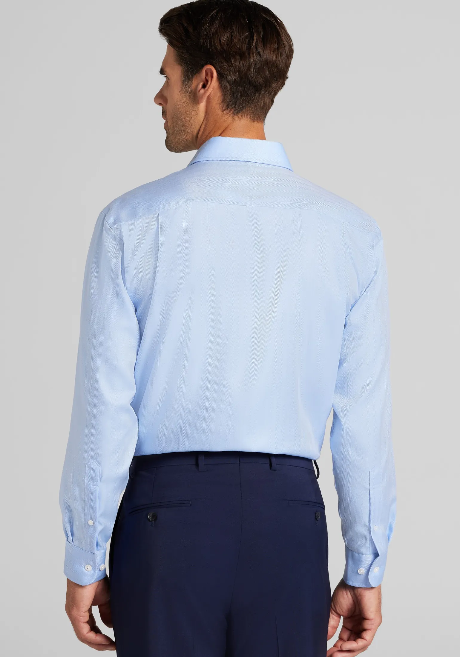 Reserve Collection Traditional Fit Spread Collar Herringbone Dress Shirt