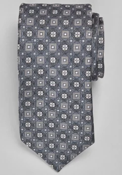 Traveler® Collection Medallion Tie