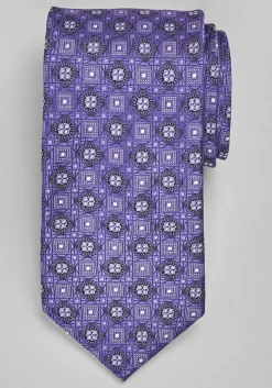 Traveler® Collection Medallion Tie