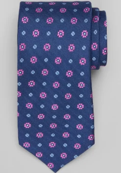 Traveler® Collection Neat Tie