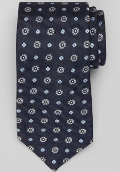 Traveler® Collection Neat Tie