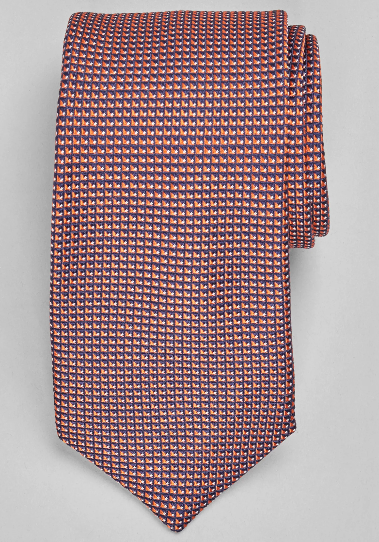 Traveler® Collection Pyramid Neat Tie