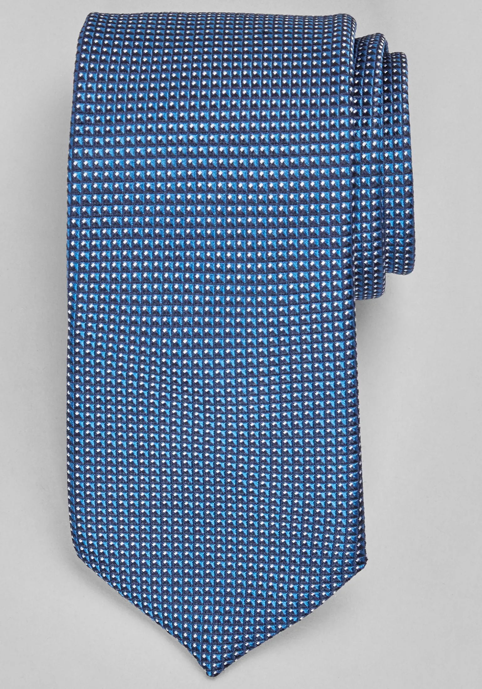 Traveler® Collection Pyramid Neat Tie