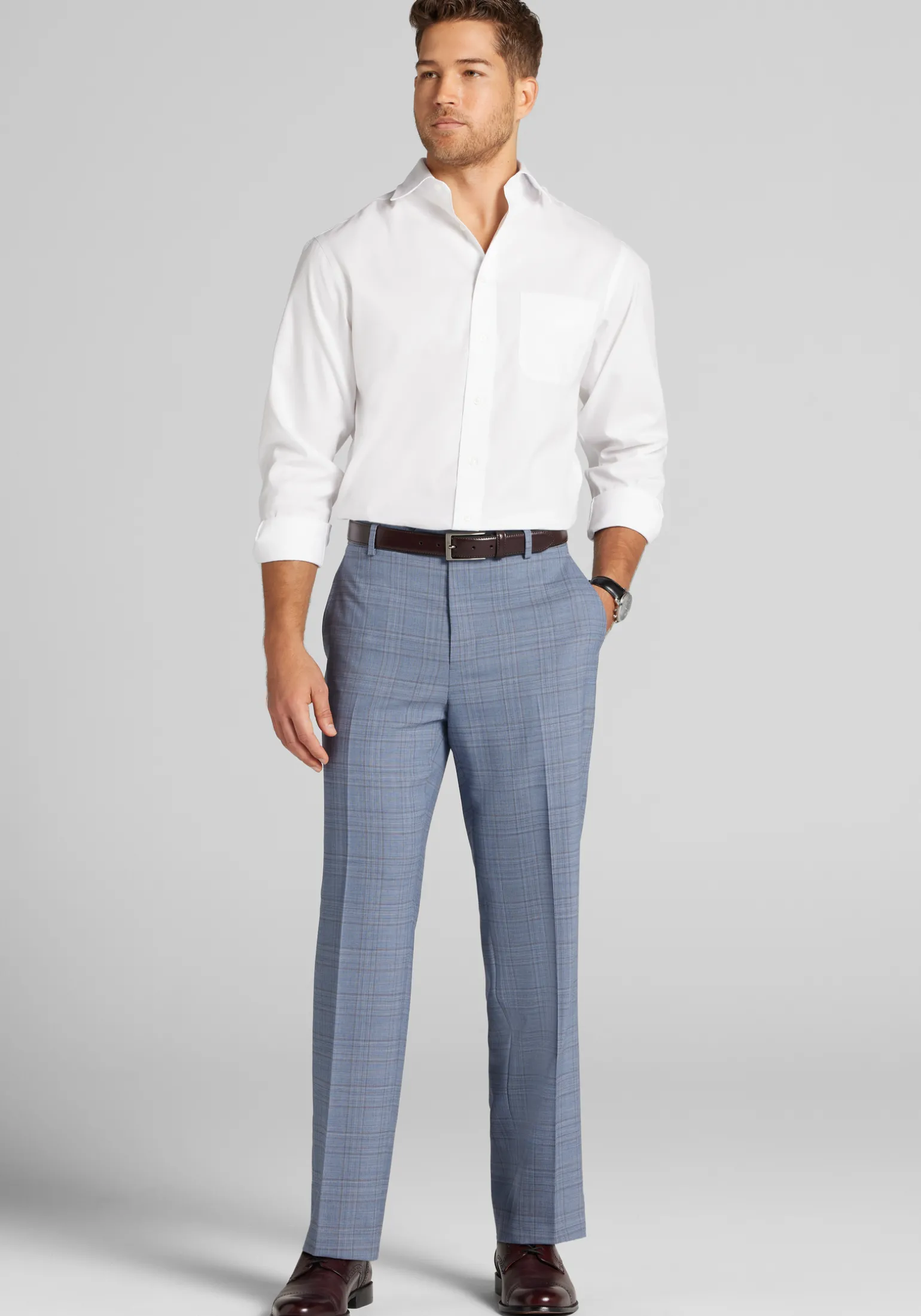 Traveler® Collection Tailored Fit Spread Collar Solid Dress Shirt