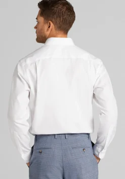 Traveler® Collection Tailored Fit Spread Collar Solid Dress Shirt