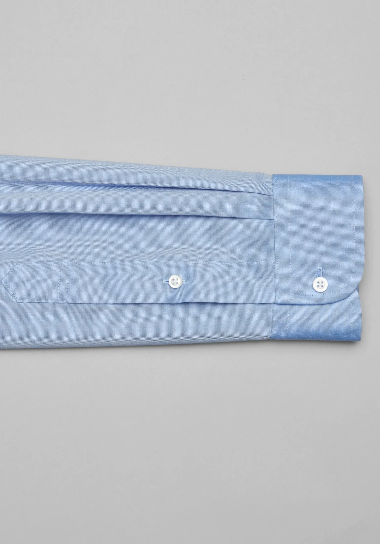 Traveler® Collection Traditional Fit Spread Collar Solid Dress Shirt