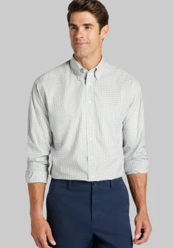 Traveler® Collection Traditional Fit Button-Down Collar Plaid Dress Shirt