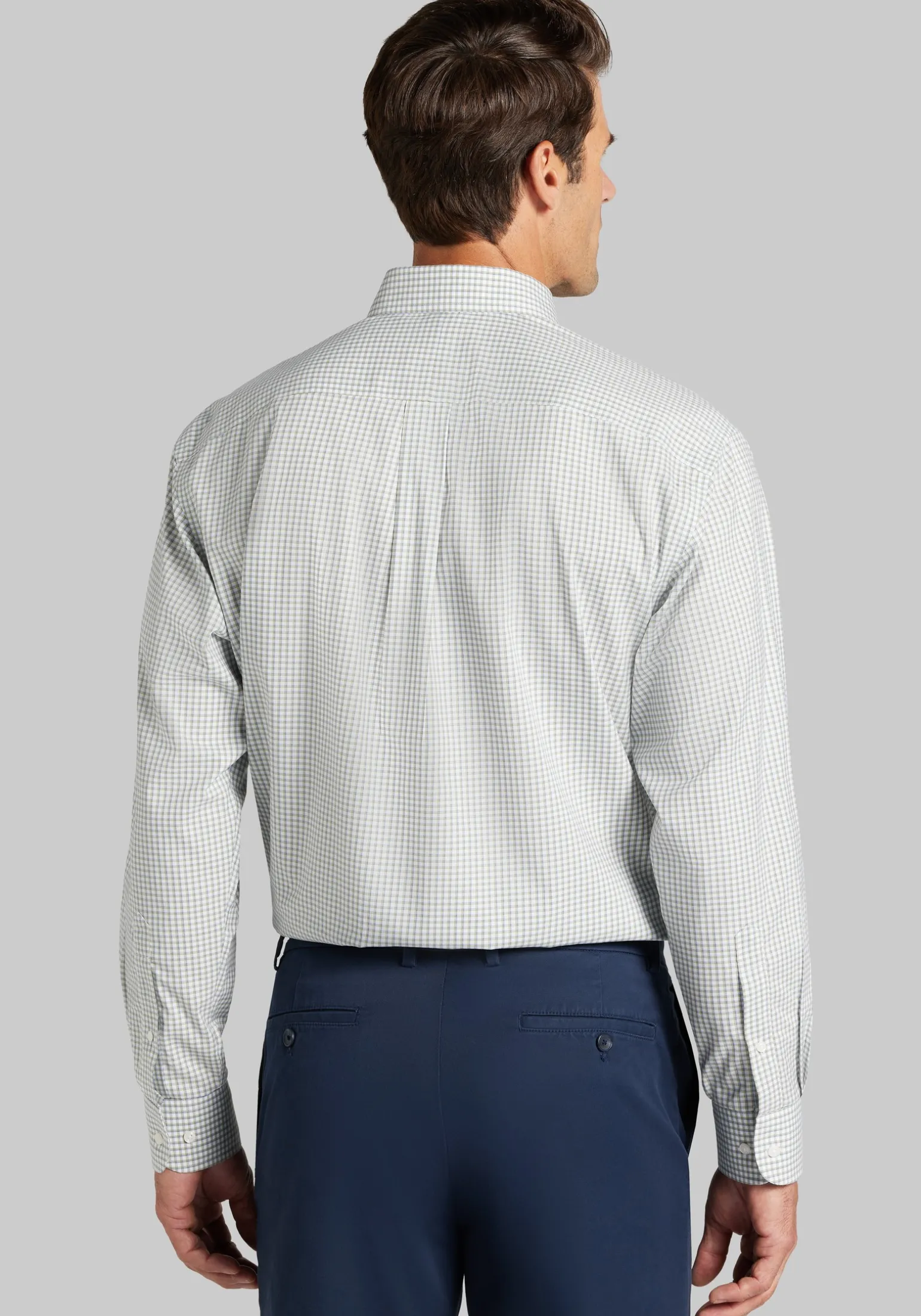 Traveler® Collection Traditional Fit Button-Down Collar Plaid Dress Shirt