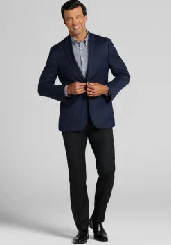 Traveler® COOLMOTION Tailored Fit Blazer