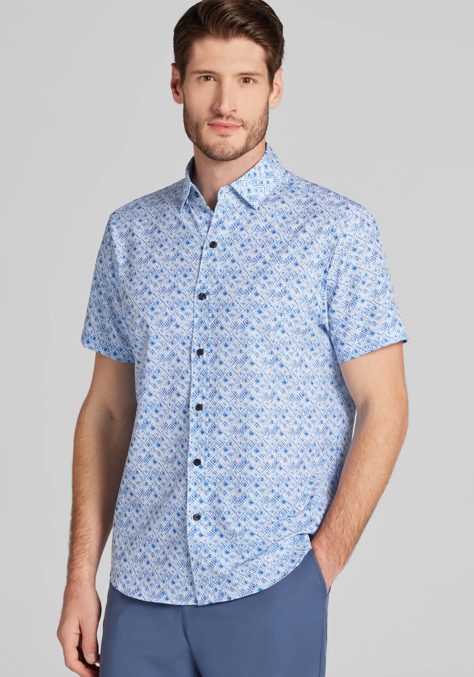 Traveler® COOLMOTION Tailored Fit Ombre Diamond Short Sleeve Button Up Shirt
