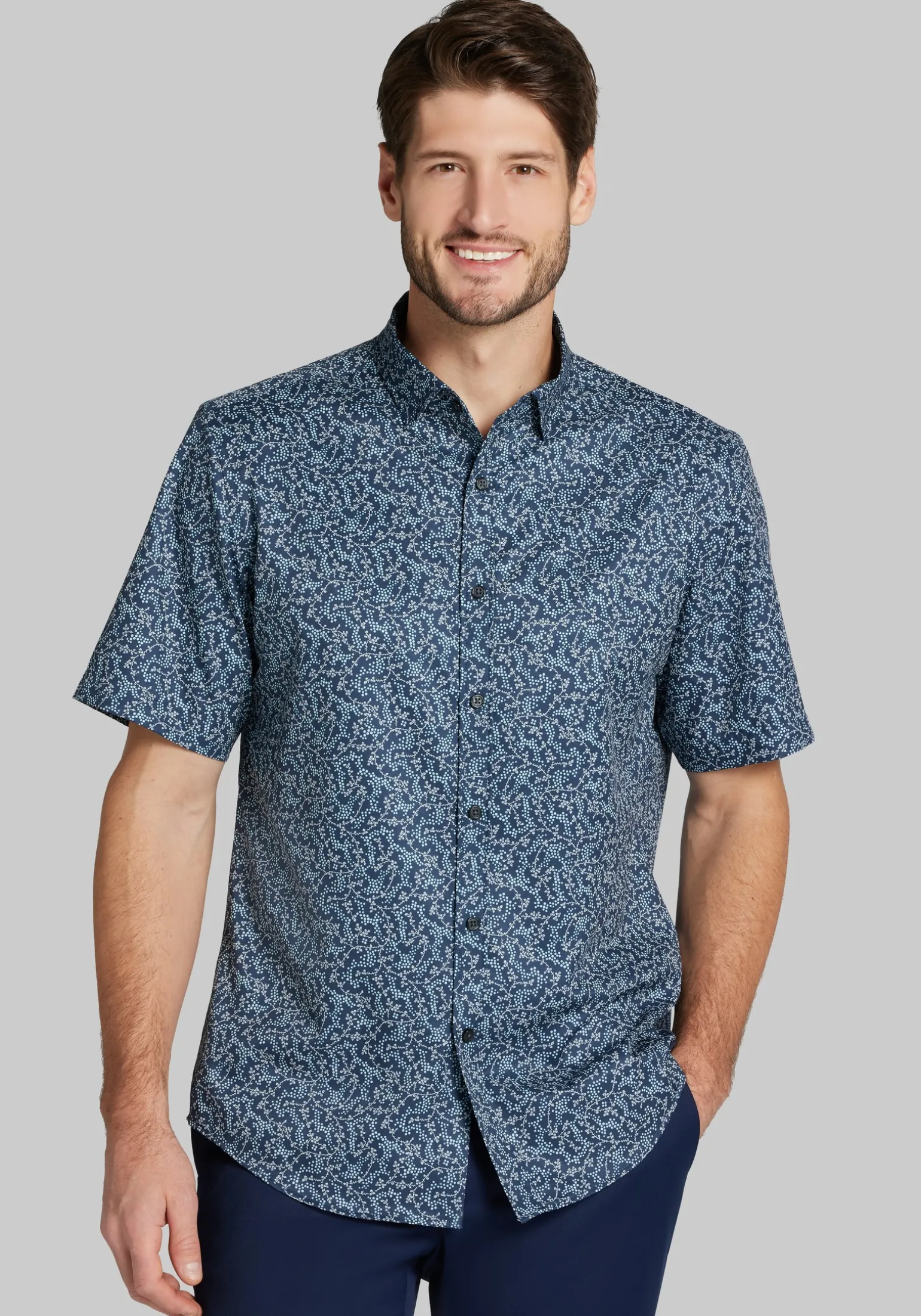 Traveler® COOLMOTION Tailored Fit Grapes 4-way Stretch Short Sleeve Button Up Shirt