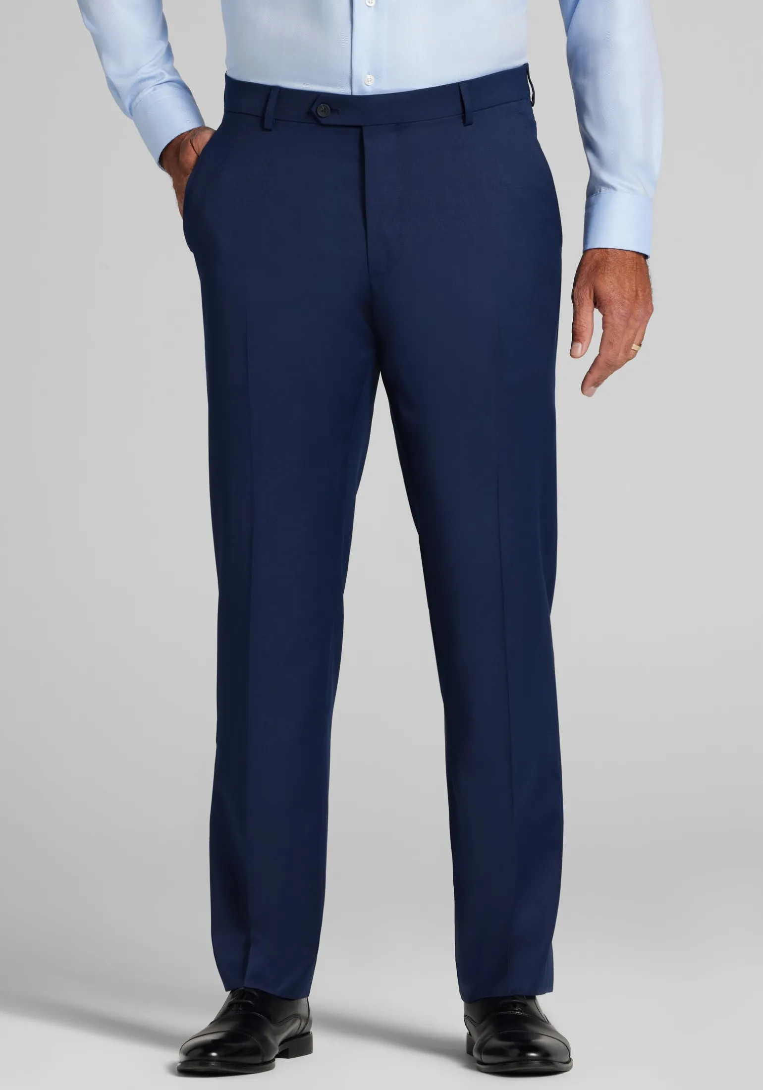 Traveler® COOLMOTION Tailored Fit Wool Blend Dress Pants