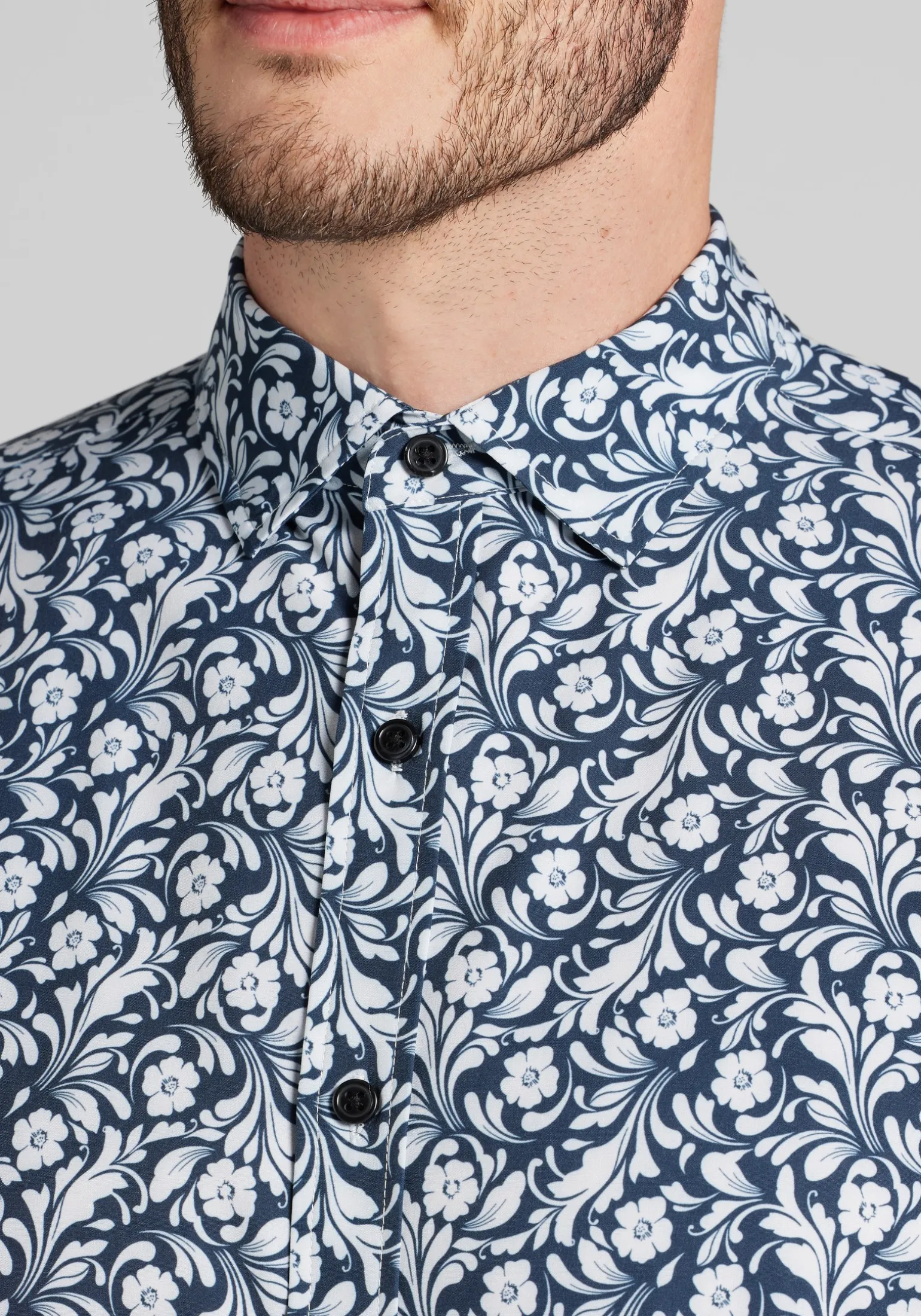 Traveler® COOLMOTION Traditional Fit Short Sleeve 4‑Way Stretch Button Up Shirt - Big & Tall