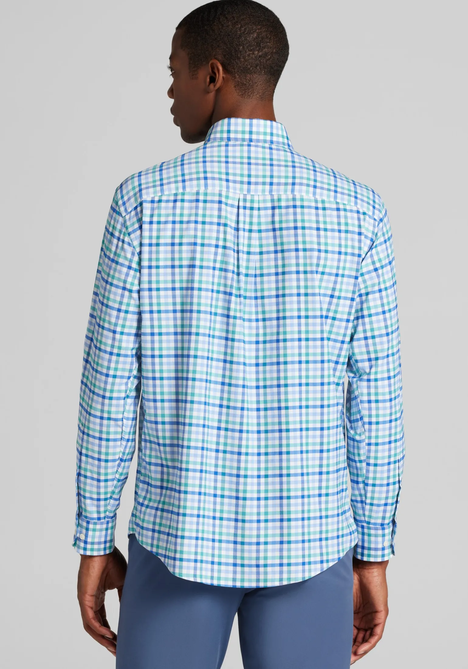 Traveler® Performance Tailored Fit Plaid Button Up Shirt