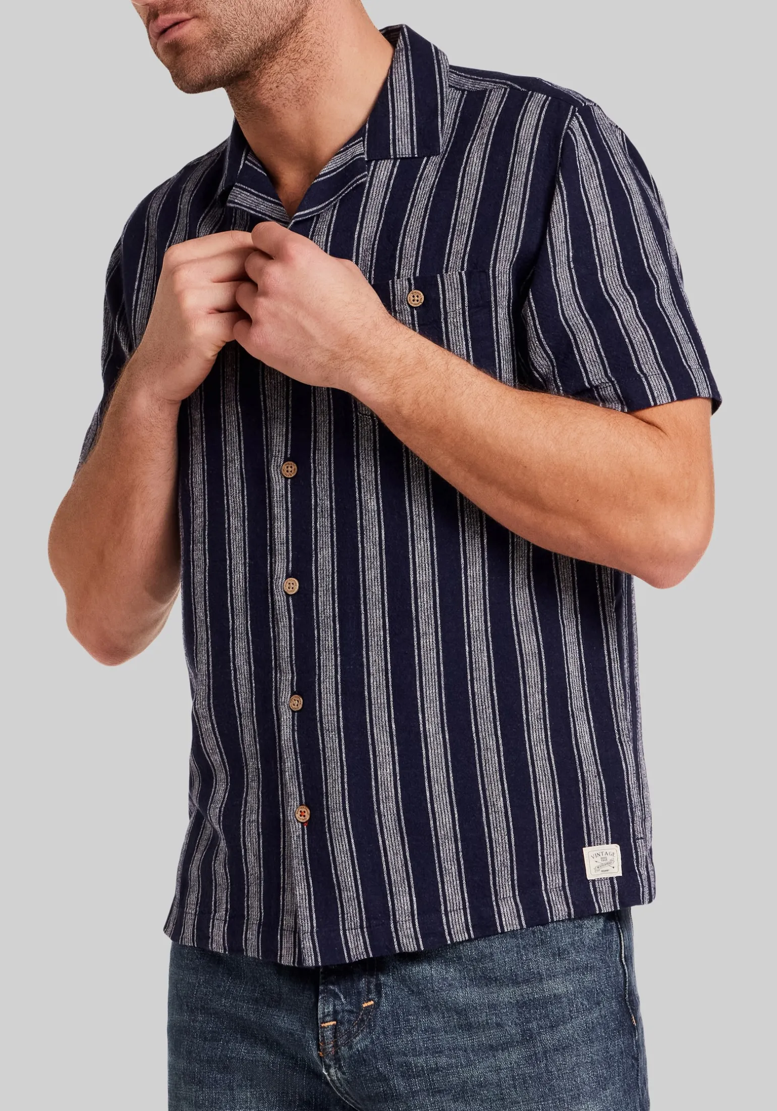 Weatherproof Vintage Traditional Fit Vertical Stripe Button Up Shirt