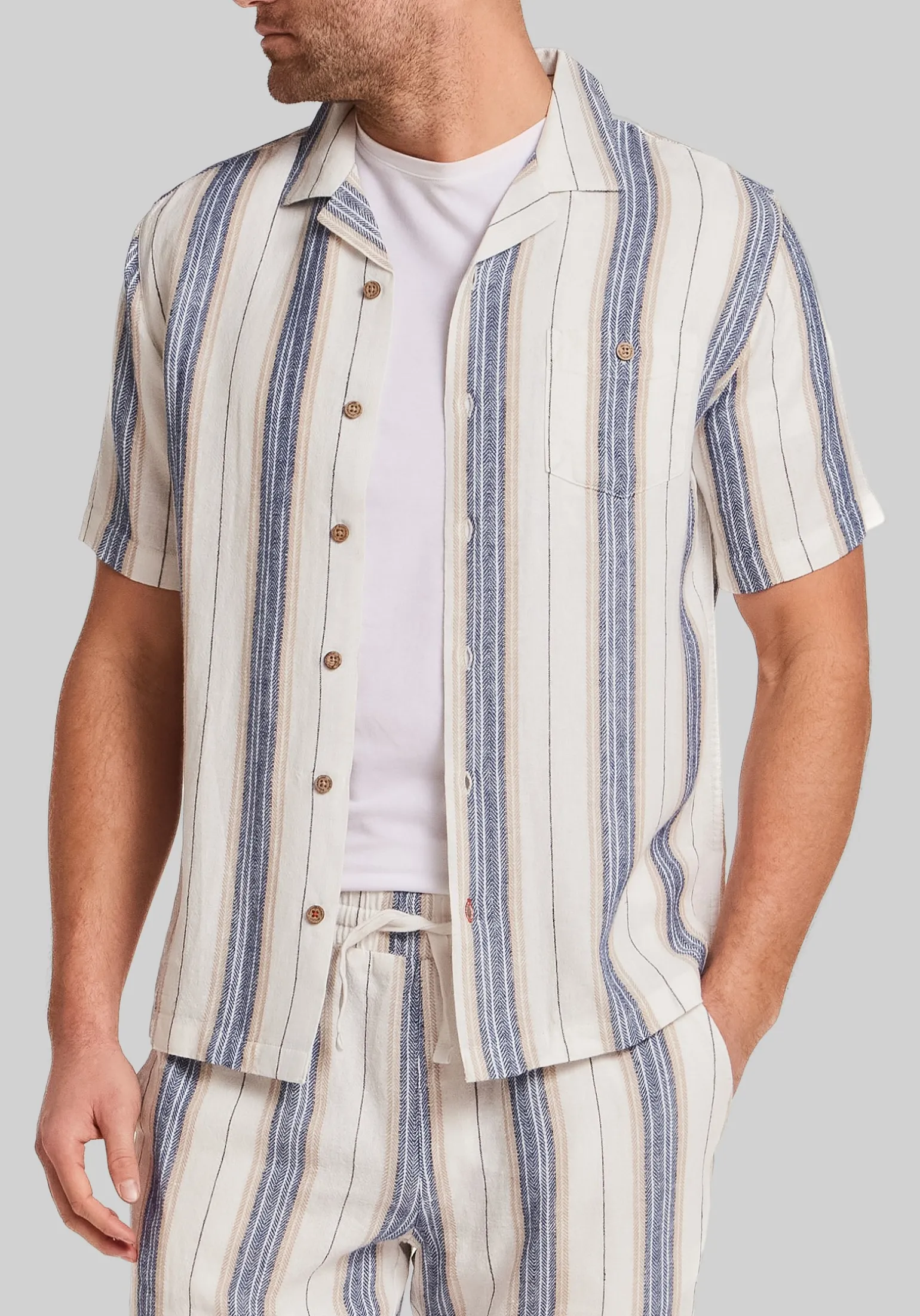 Weatherproof Vintage Traditional Fit Vertical Stripe Button Up Shirt